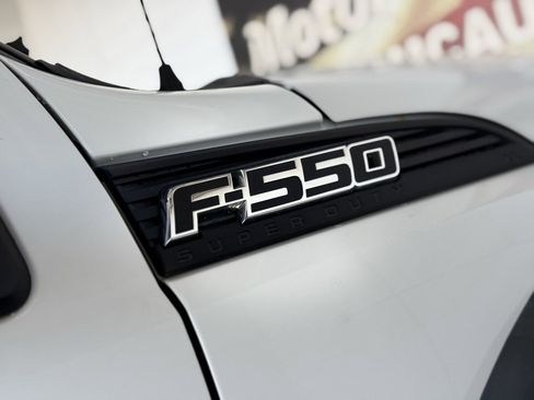 Used 2014 Ford F550 4x4 SuperCab Super Duty w/ Power Equipment Group image 18