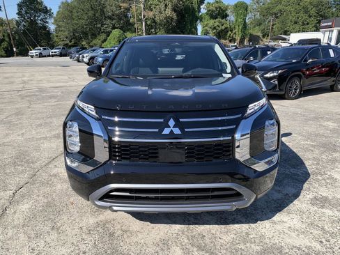 New 2025 Mitsubishi Outlander SE image 5