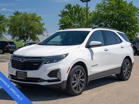 Used 2023 Chevrolet Equinox RS image 3