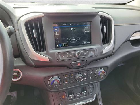 Used 2018 GMC Terrain SLE w/ Driver Convenience Package FWD image 16