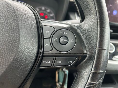 Used 2024 Toyota Corolla LE image 18