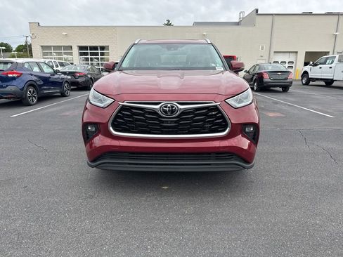 Used 2022 Toyota Highlander Limited AWD/4WD image 5