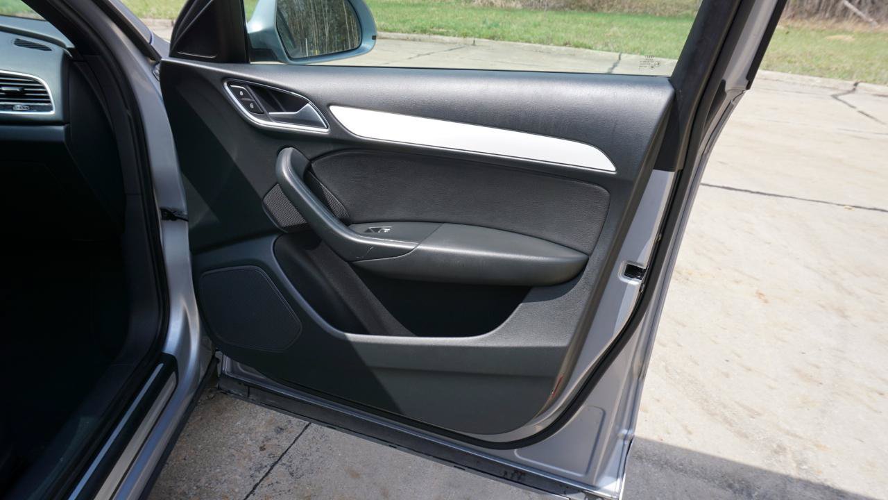 Used 2018 Audi Q3 2.0T Premium FWD image 22