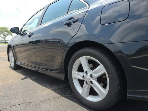 Used 2013 Toyota Camry SE FWD image 10