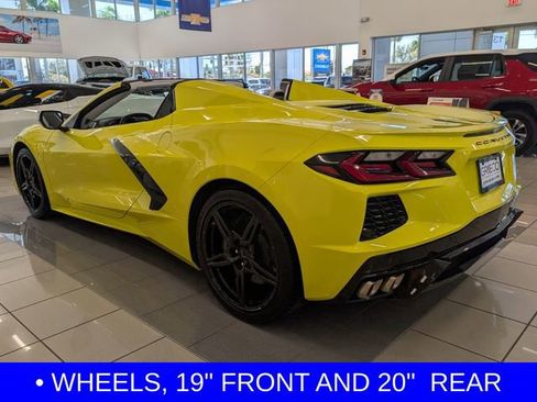 Used 2024 Chevrolet Corvette Stingray Premium Conv w/ 3LT image 3