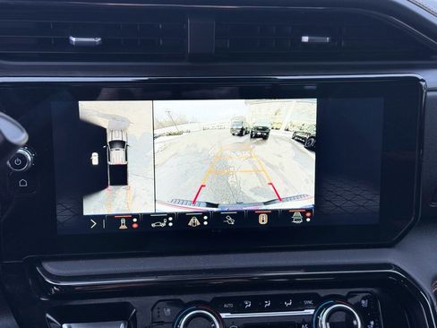 Used 2024 GMC Sierra 3500 AT4 w/ AT4 Premium Plus Package image 19