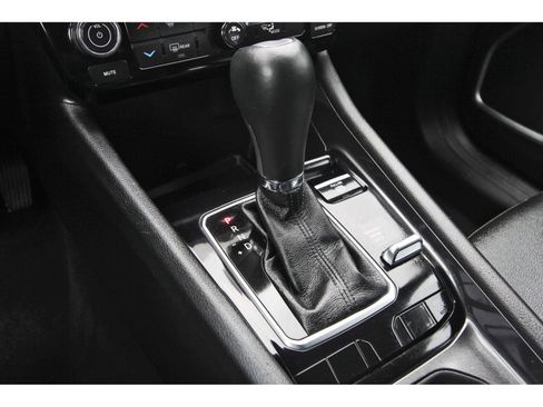 Used 2024 Jeep Compass Latitude AWD/4WD image 28