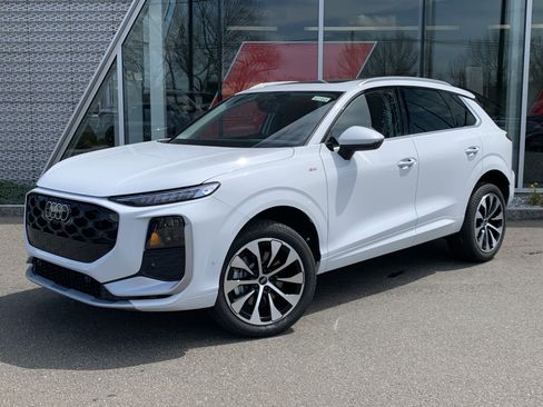 New 2026 Audi Q3 quattro 2.0T image 1