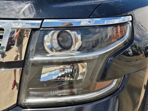 Used 2019 Chevrolet Tahoe LS w/ All-Season Package RWD image 8