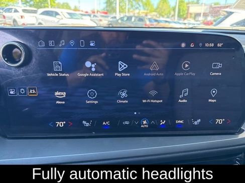 Used 2024 Chevrolet Traverse LT image 28