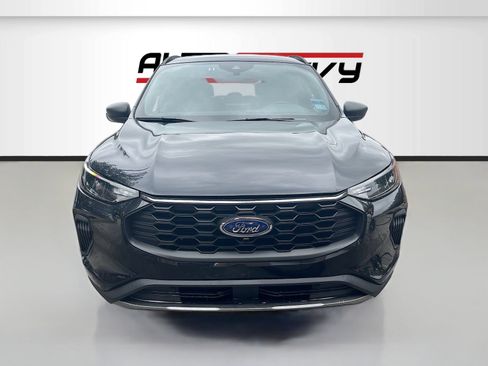 Used 2025 Ford Escape ST-Line AWD/4WD image 2