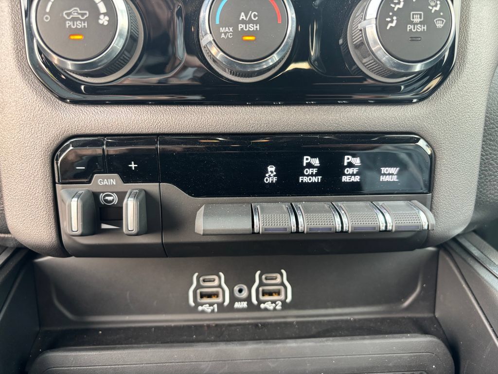 Used 2026 RAM 1500 Lone Star AWD/4WD image 9