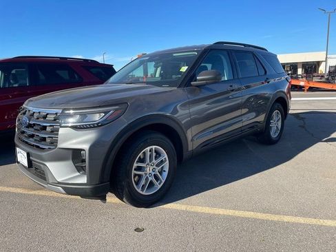 New 2026 Ford Explorer Active w/ Active Comfort Package RWD image 1