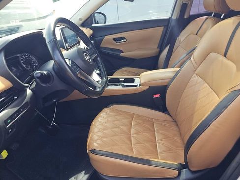 Used 2024 Nissan Sentra SV w/ SV Premium Package FWD image 7