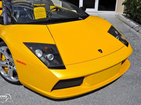 Used 2005 Lamborghini Murcielago Roadster image 8