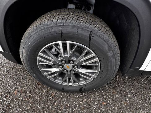 New 2026 Chevrolet Traverse LT w/ Driver Confidence Package image 36