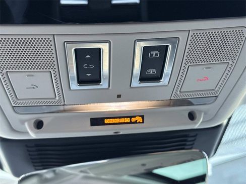 Used 2022 Jaguar F-PACE S image 20