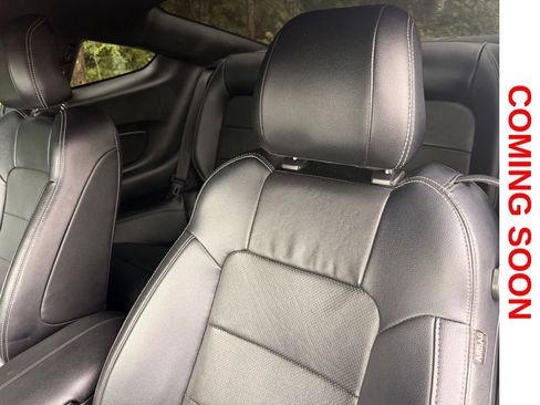 Used 2016 Ford Mustang Premium RWD image 10