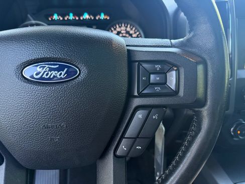Used 2018 Ford F150 XLT w/ Equipment Group 302A Luxury AWD/4WD image 33