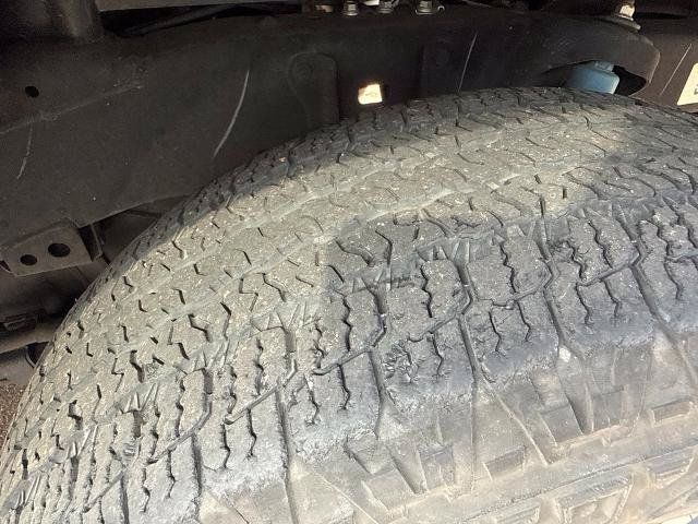 Used 2023 Toyota Tacoma TRD Off-Road AWD/4WD image 6