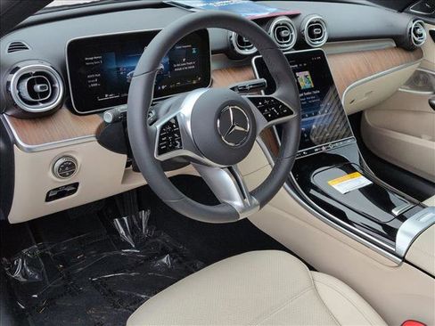 Used 2025 Mercedes-Benz C 300 Sedan image 10