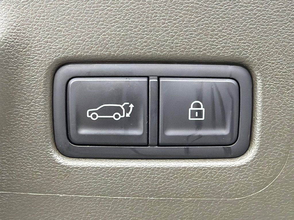 Used 2024 Hyundai Santa Fe Calligraphy FWD image 19
