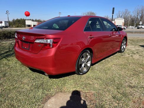 Used 2012 Toyota Camry SE image 8