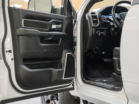 Used 2021 RAM 2500 Laramie w/ Night Edition image 51