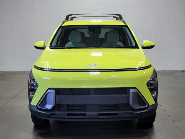 Used 2024 Hyundai Kona SEL AWD/4WD image 3