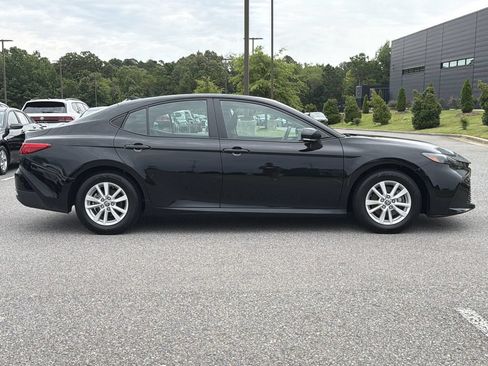 Used 2025 Toyota Camry LE FWD image 6