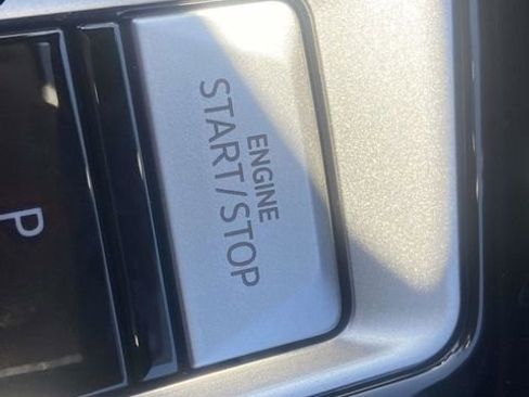 New 2026 Volkswagen Atlas SE image 28