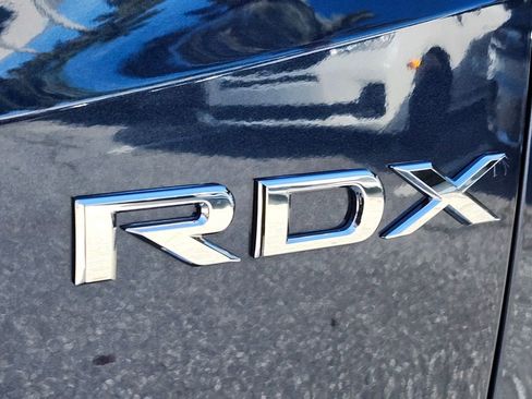 Used 2025 Acura RDX SH-AWD image 11