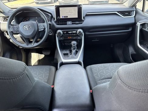 Used 2024 Toyota RAV4 XLE FWD image 19