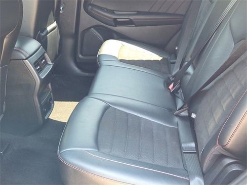 Certified 2024 Ford Edge ST-Line image 14