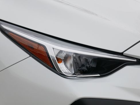 Certified 2026 Subaru Crosstrek 2.0i Premium AWD/4WD image 16
