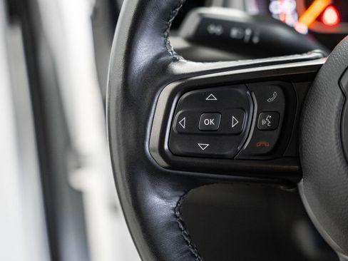 Certified 2022 Jeep Wrangler Unlimited Sport image 33