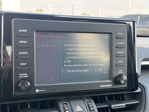 Used 2020 Toyota RAV4 XLE Premium image 10