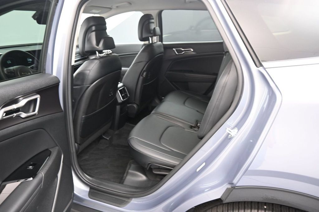 Used 2023 Kia Sportage EX FWD image 14