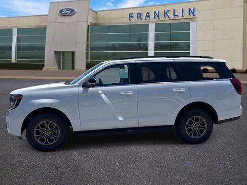 New 2026 Ford Expedition Active RWD image 4