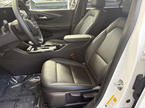 Used 2025 Buick Envista Sport Touring FWD image 26