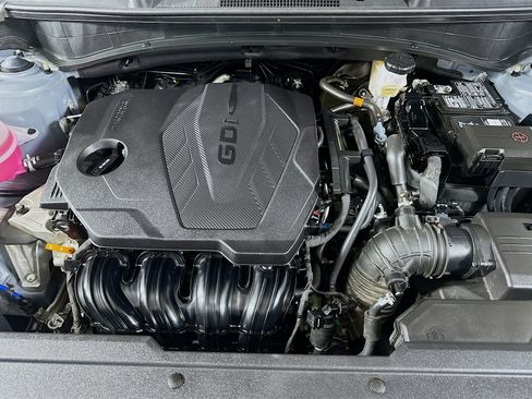 Used 2025 Kia Sportage LX image 32