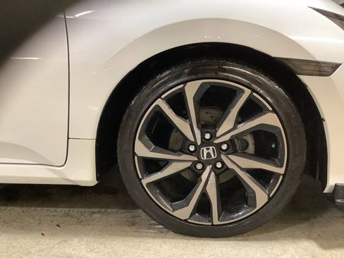 Used 2021 Honda Civic Sport image 9