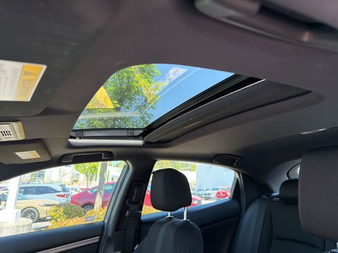 Used 2019 Honda Civic EX image 19