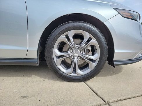 Used 2024 Honda Accord EX image 8