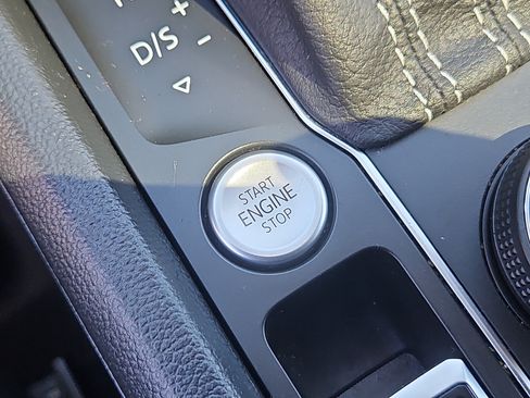Certified 2023 Volkswagen Atlas SEL AWD/4WD image 20