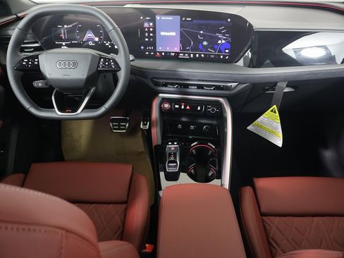 New 2025 Audi SQ5 Premium Plus image 25