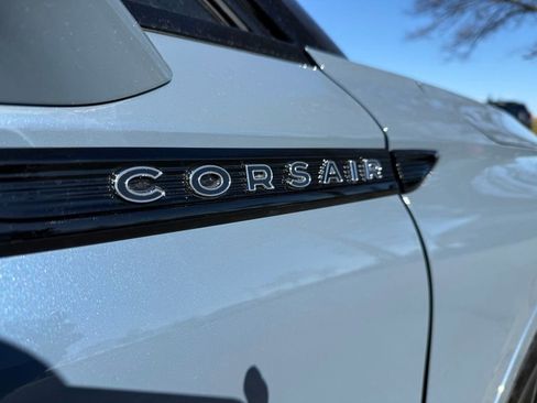 Used 2023 Lincoln Corsair Standard w/ Equipment Group 101A image 11