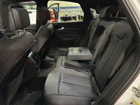 Used 2024 Audi Q5 2.0T Premium image 10