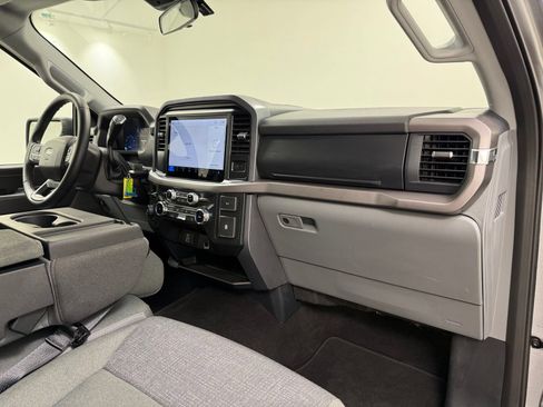 Used 2025 Ford F150 XLT w/ Equipment Group 301A Standard AWD/4WD image 27