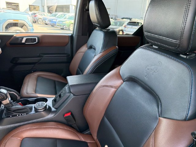 Used 2024 Ford Bronco Outer Banks AWD/4WD image 19
